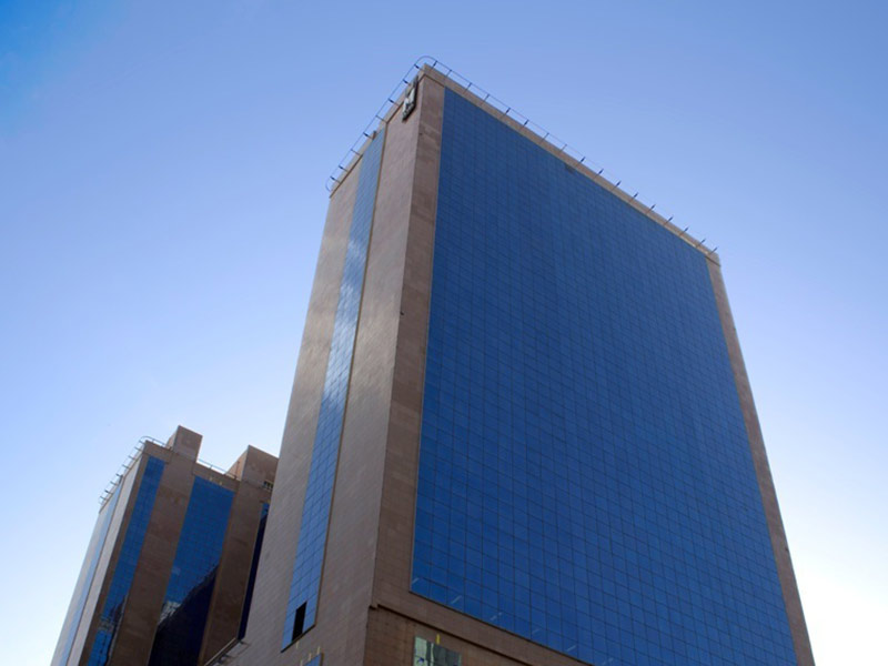 فندق ام مكة من ميلينيوم يفتتح موقفًا جديدًا للسيارات